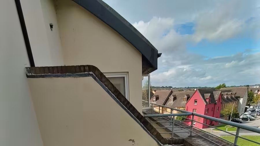 Thornleigh, Applewood Balcony