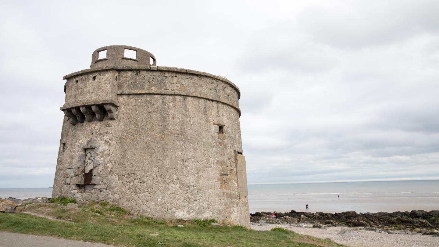 Book online in advance to avail of our lowest web fares. enter your travel requirements into the From and To fields, select your date(s) of travel and click Go. Dalkey, Docklands, Donabate, Drogheda (MacBride), Dromod, Drumcondra Bus, Luas, Phoenix Park Add-on to and from Dublin City Centre - Single 1.70 or Dublin Galway Rail Fares - Irish Rail