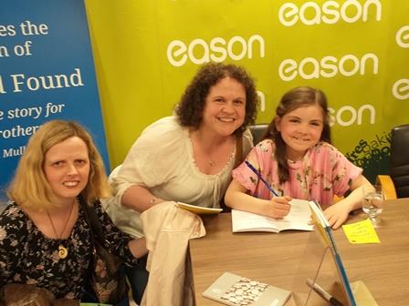 Brea with Garristown Library Staff, Yvonne Boylan & Sharon Quinn