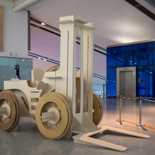 DAP_CREATIVEJOURNEYS2018Forklift_0002_(LR)_850_493_s (1