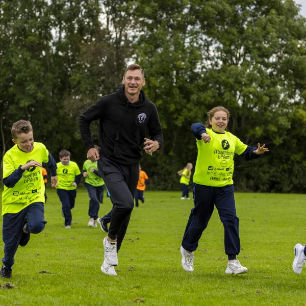 Marathon Kids School visit 2022 running