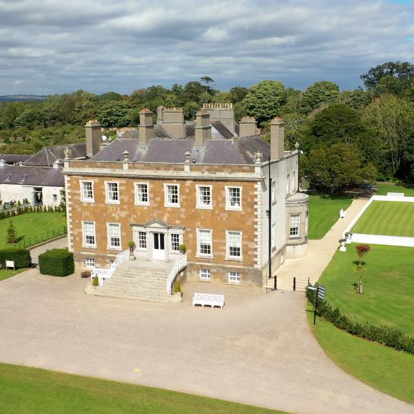 Newbridge House, courtesy of Mark Broderick.jpg