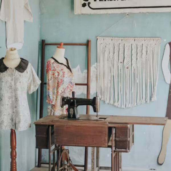 Sustainable Vintage Fashion Workshop with The Wizard of Creation and Skerries ForgetMeNot Café