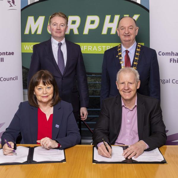 R132 Contract Signing 1