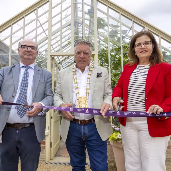 Newbridge Glasshouse opening