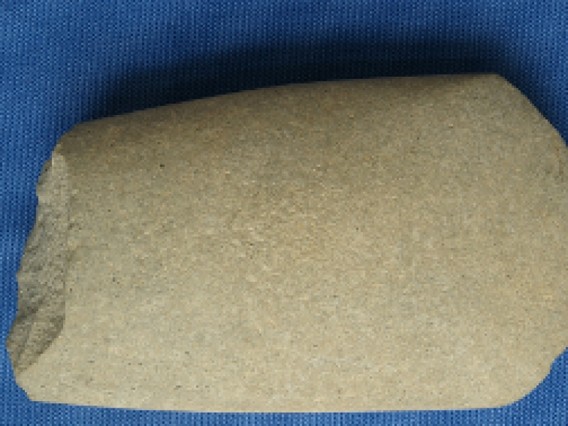 Flemington neolithic axe300x189