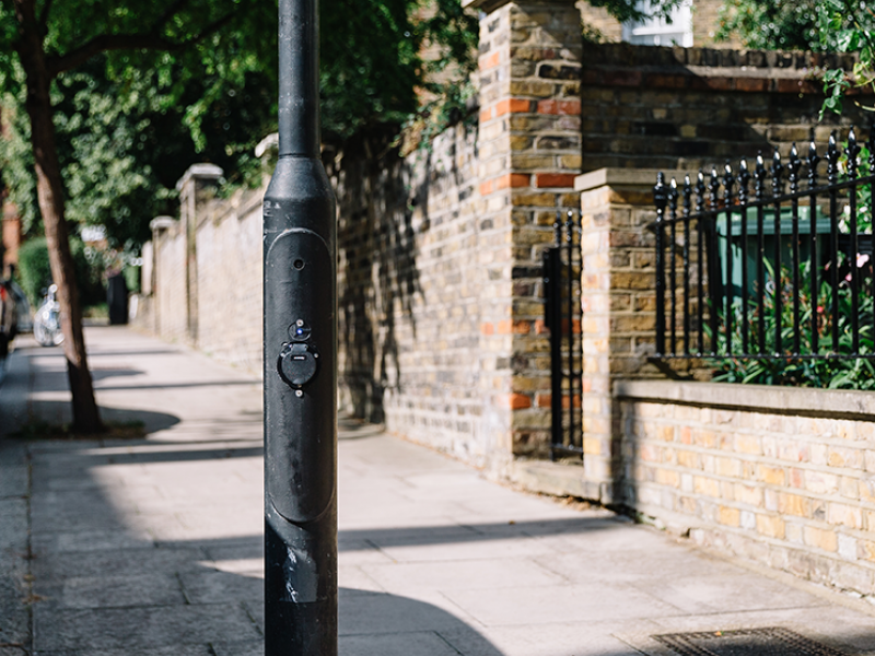 First installation of ubitricity EV lamp post charge points in Dublin