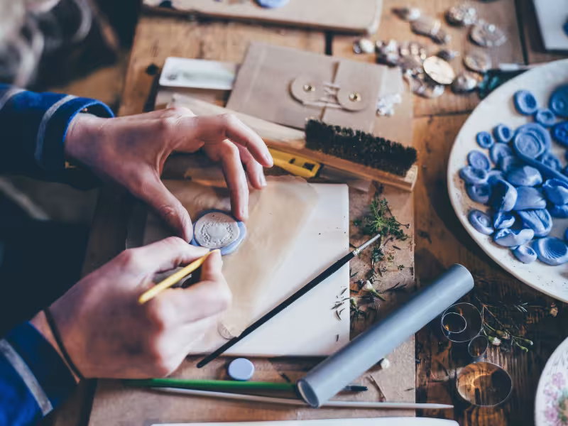 Sustainable Arts and Crafts Workshops with The Wizard of Creation in Moorehall Lodge.