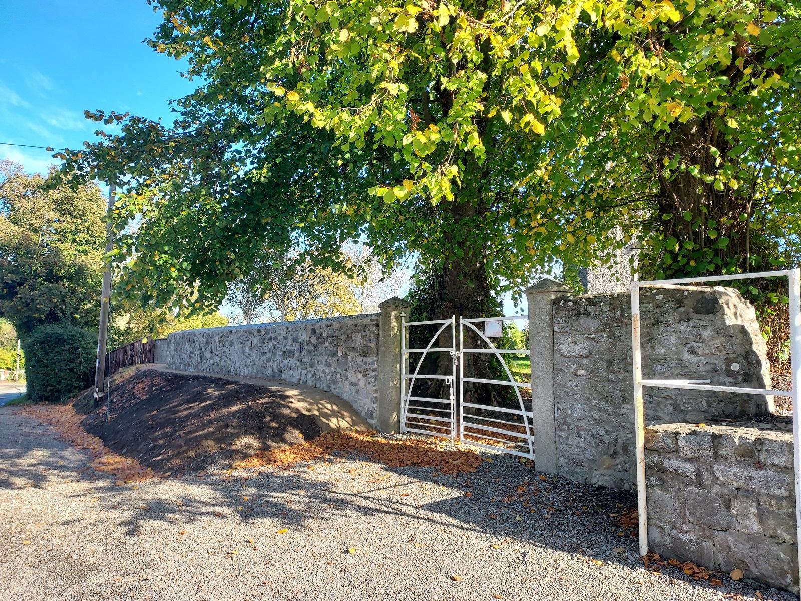 Repaired graveyard wall, Kilsallaghan