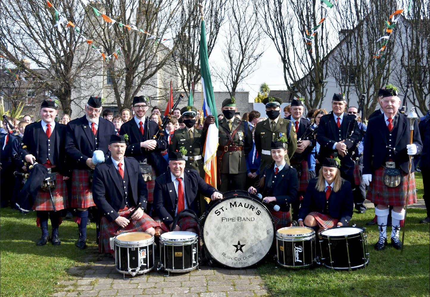 St Maur's  Pipe Band