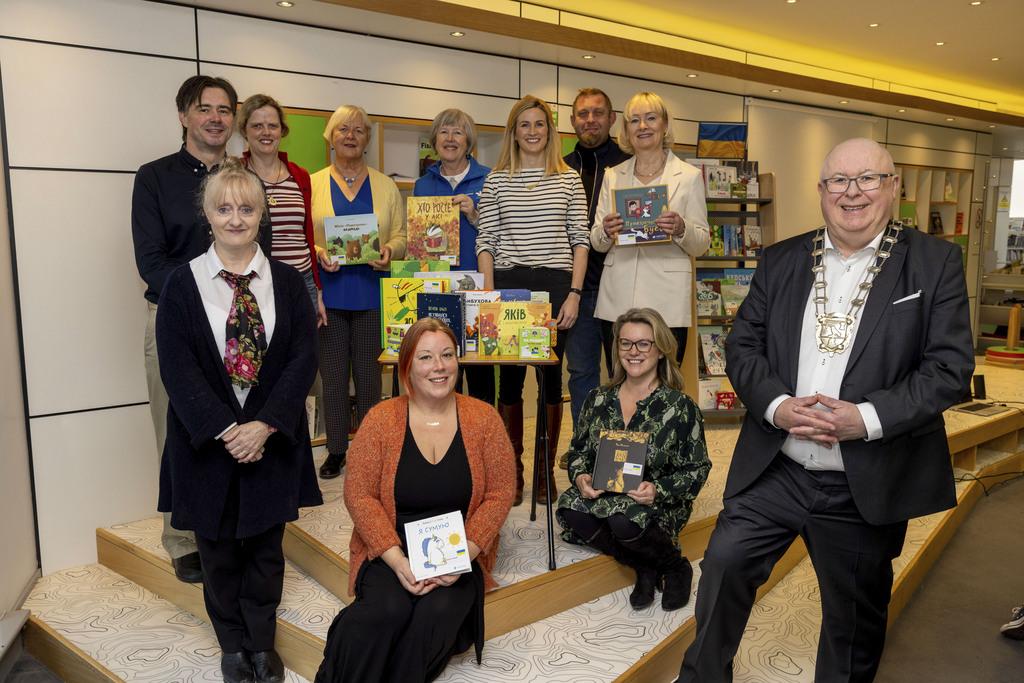 Libraries Ukrainian Books donated