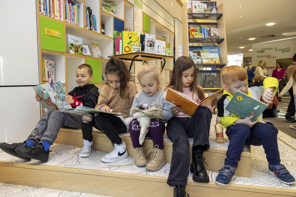 Libraries Ukrainian Books donated