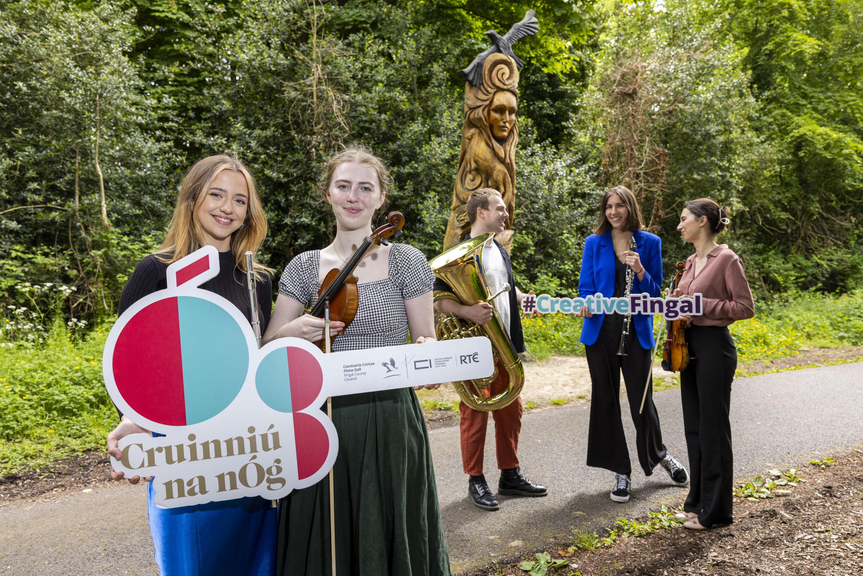 Violinists Megan Churcher and Natalia Jaworek with Clarinettist Margot Maurel, Tubist Adam Buttimer and Flautist Ciara Corrigan-Margetts.