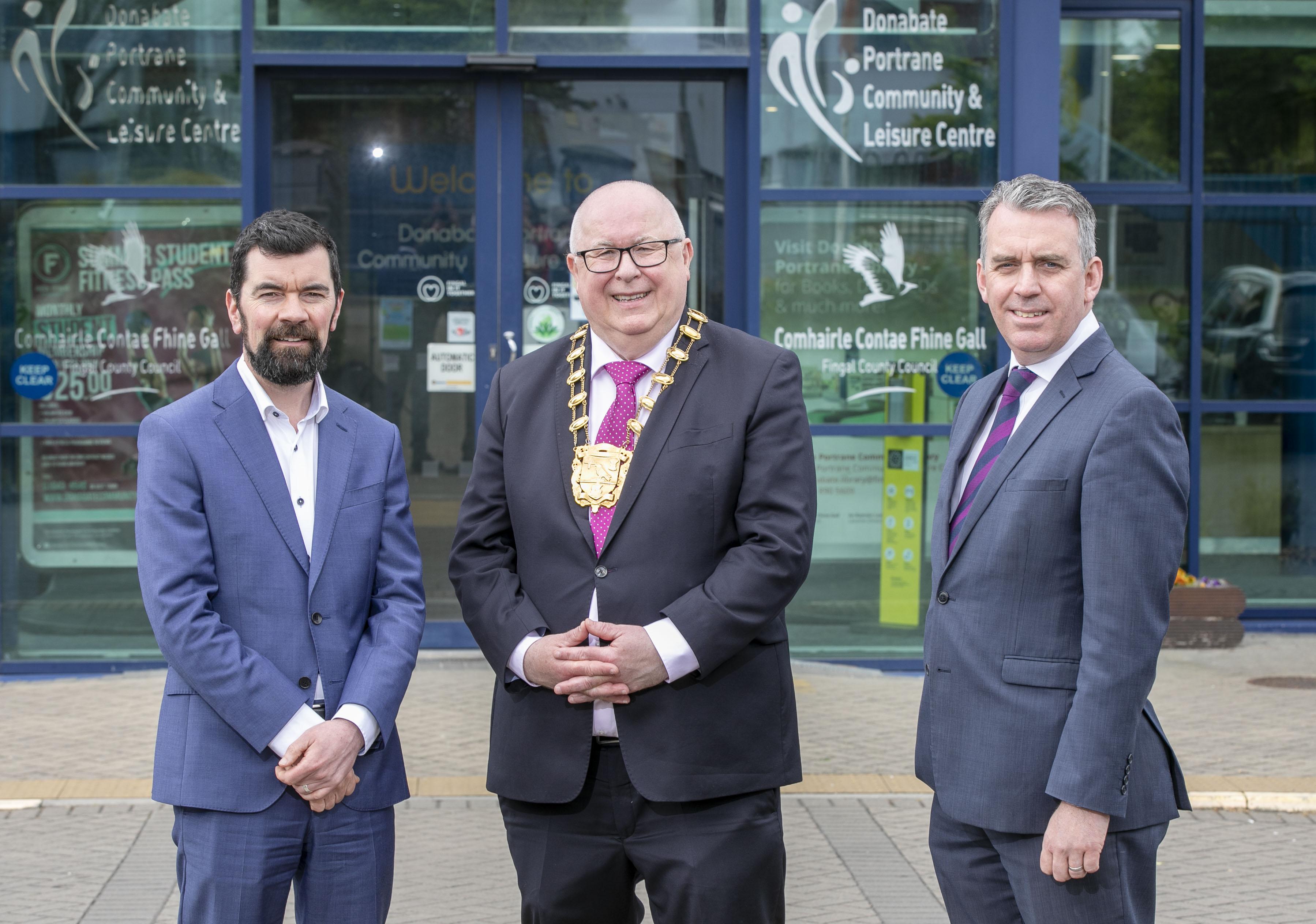 The Minister of State with responsibility for Community Development and Charities, Joe O'Brien with Mayor of Fingal Cllr Howard Mahony and John Quinlivan, Director of Economic Enterprise Tourism and Cultural Development, Fingal County Council