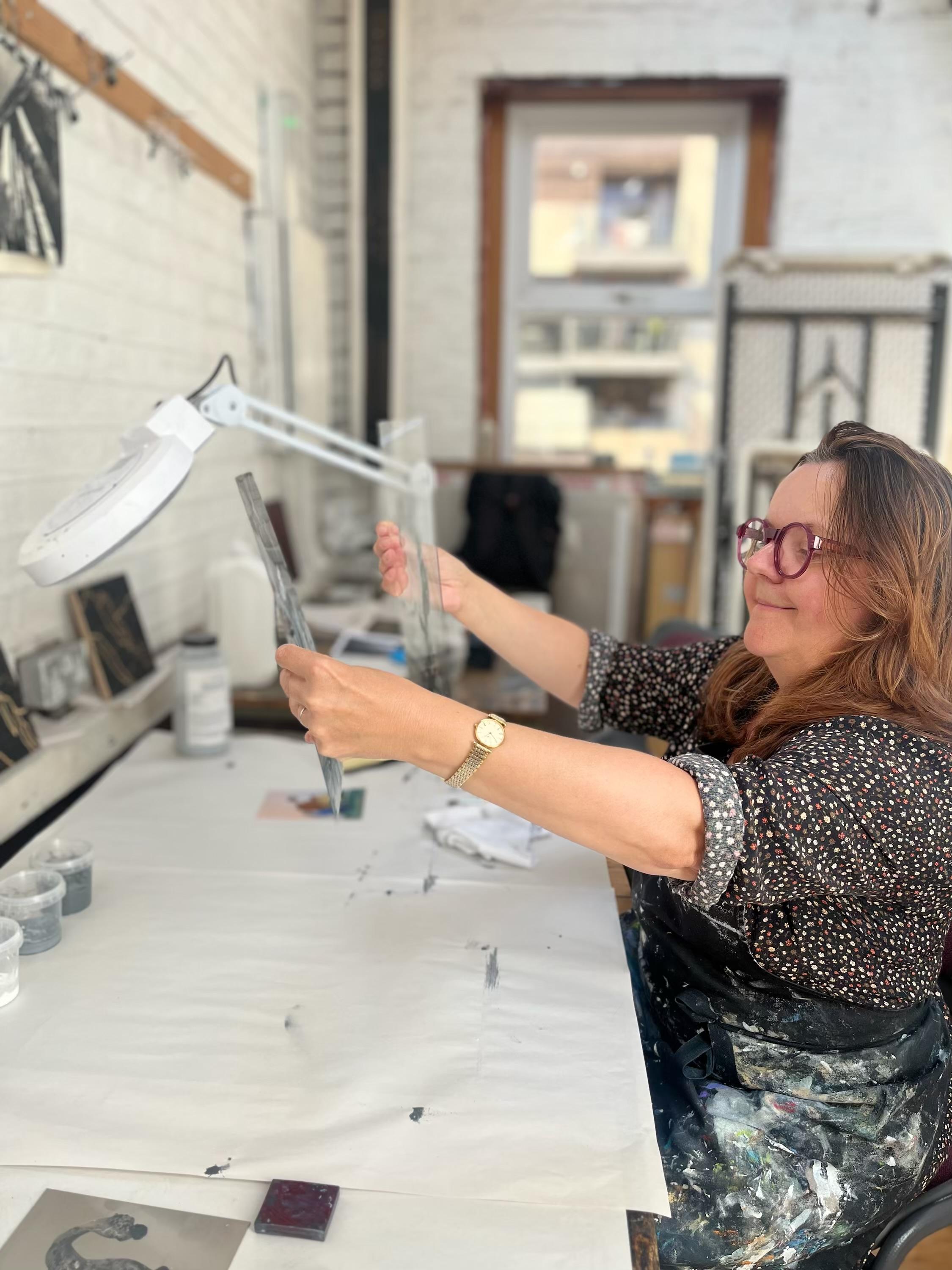 Beata Piekarska-Daly working in the studio at Graphic Studio Dublin