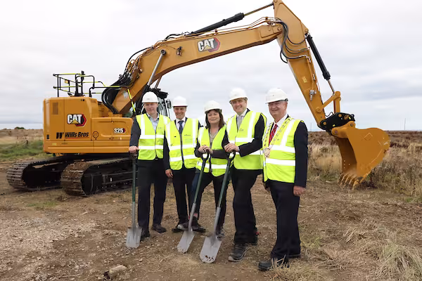 Hampton Demesne sod turning image