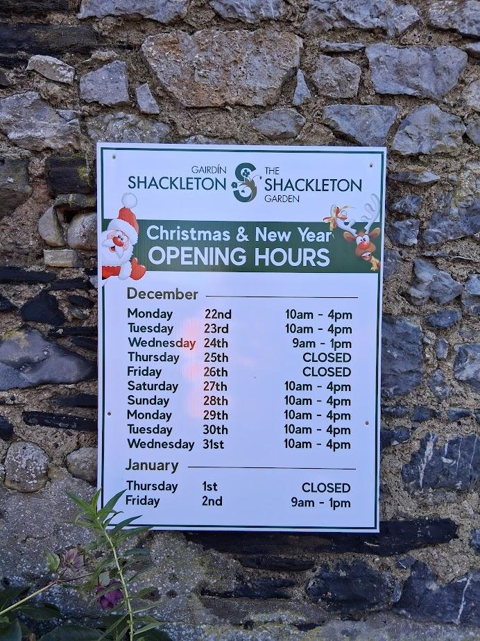 Shackletons Christmas hours 2025.jpg
