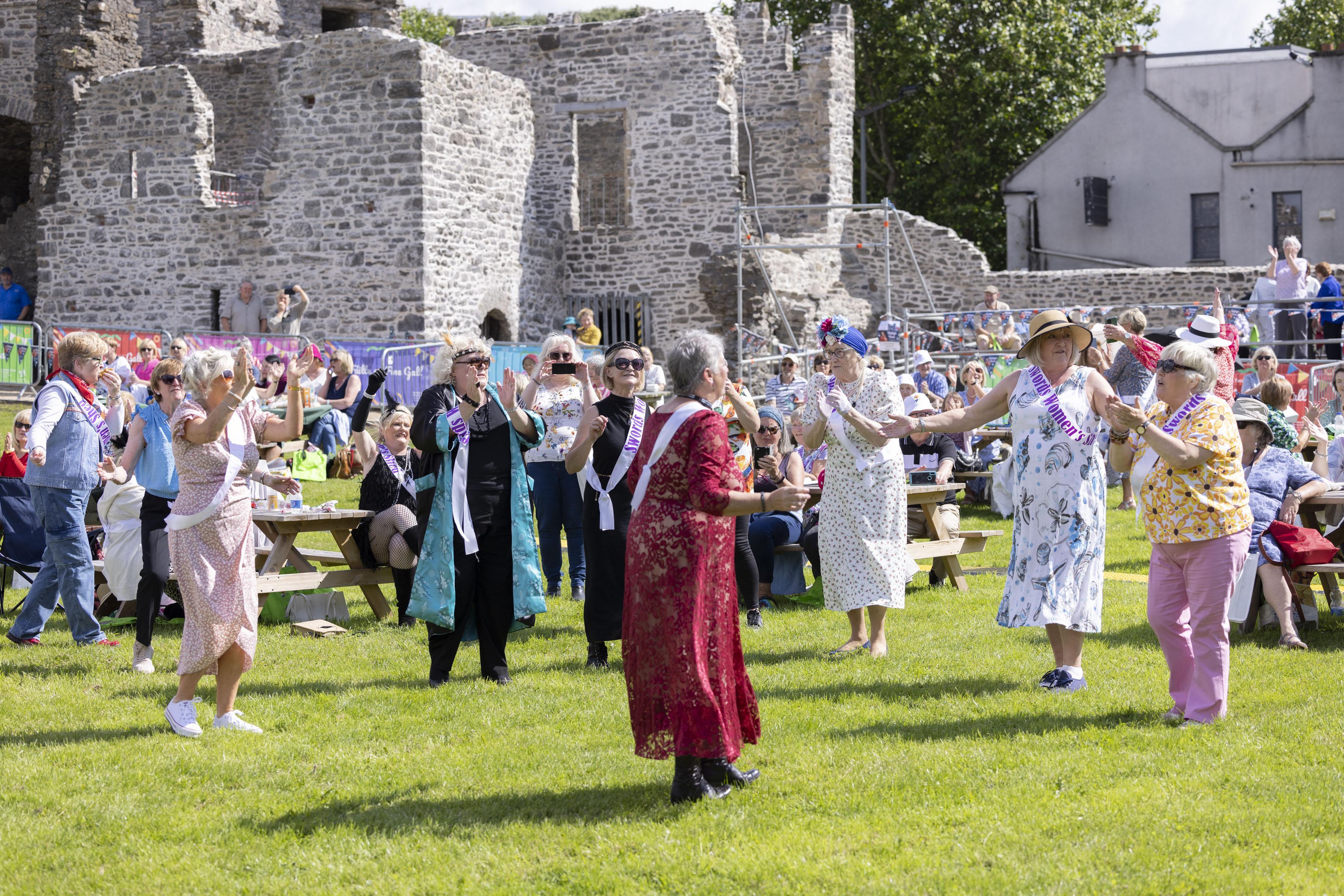 Vintage Picnic 2025 Dancing 