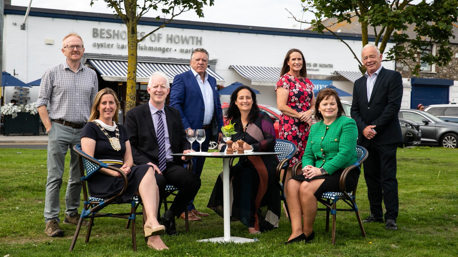 Pictured at the announcement of €600,000 in funding from Fáilte Ireland for the provision of a permanent Outdoor Dining facility in Howth were (from left): Cllr David Healy; Mayor of Fingal Cllr Seána Ó Rodaigh; Paul Kelly, CEO, Fáilte Ireland; Cllr Tony Murphy, Chair of the Economic Enterprise and Tourism Development Strategic Policy Committee, Fingal County Council; Minister for Tourism, Arts, Culture, Sport, Gaeltacht and Media, Catherine Martin TD; Emer O’Gorman, Director of Economic Enterprise Tourism 