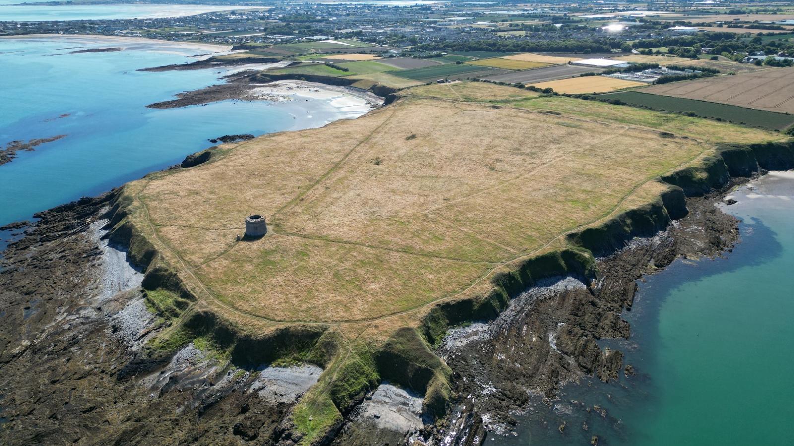 Drumanagh Promontory Fort.JPG